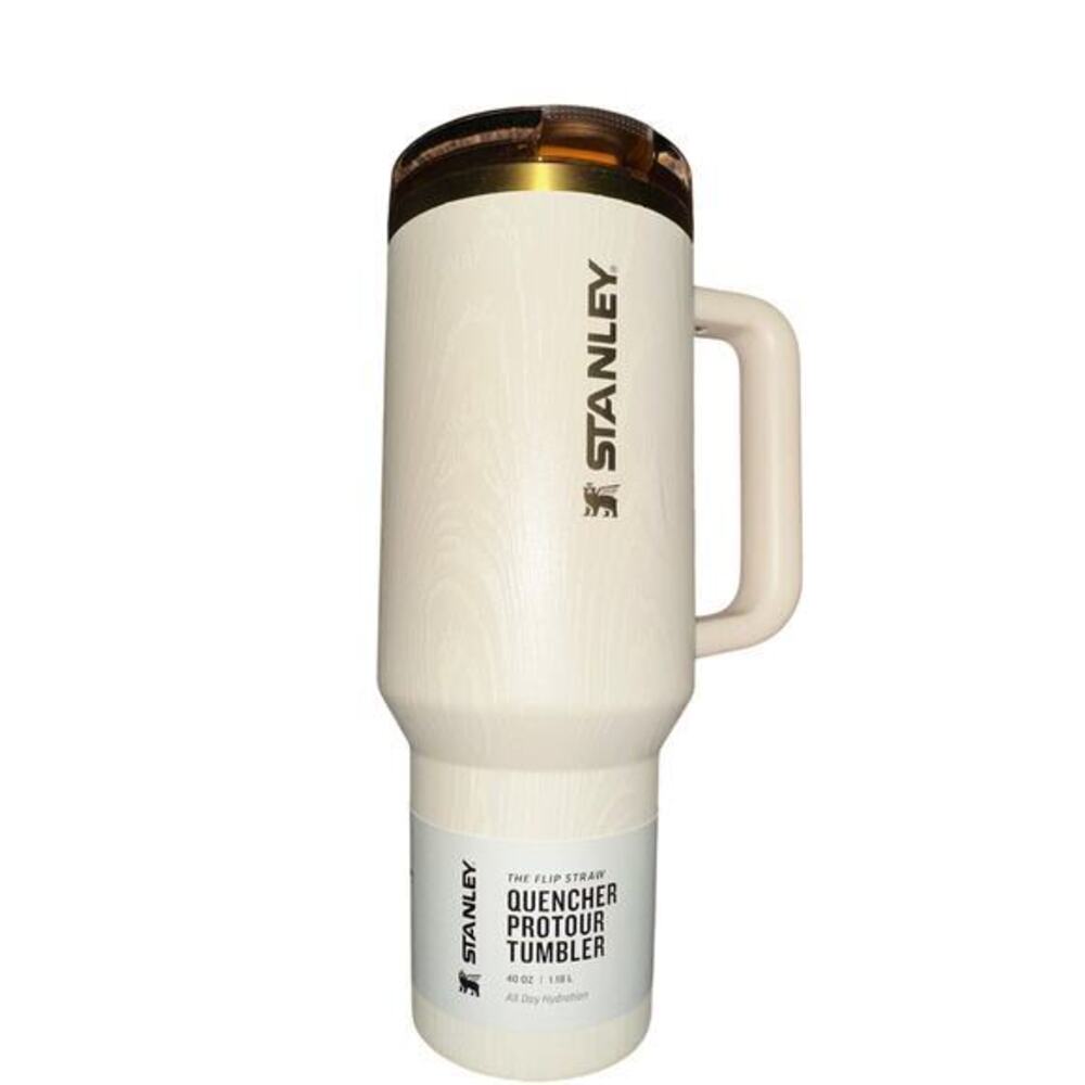 NEW Stanley LIMITED The Quencher ProTour Flip Straw Birch Wood Grain 40 oz